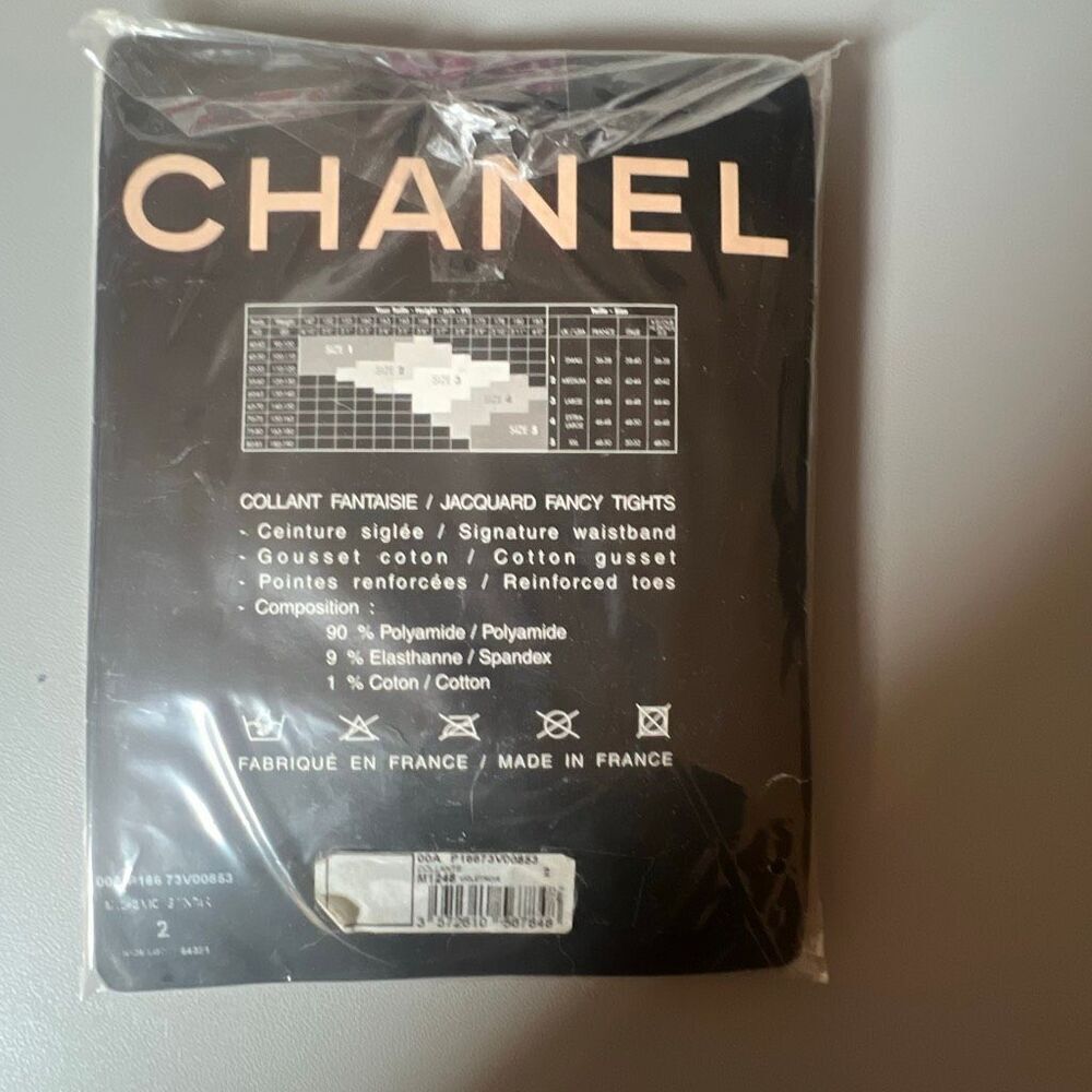 Chanel Jacquard Tights Bordeaux & Black CC Logo Pattern Size 2 New in Package - Picture 2 of 9
